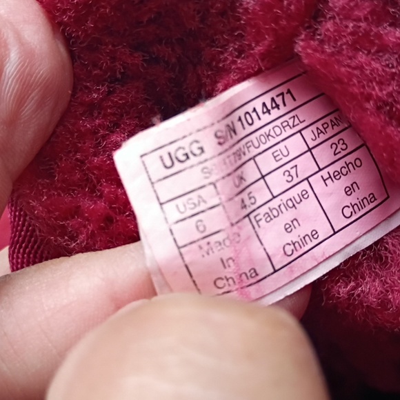 UGG Women's Vibrant Red Suede Boots - Picture 10 of 10